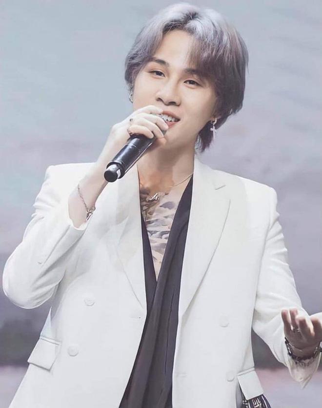 Jack từng bị nói đu style Sơn Tùng, giờ Kay Trần lại mang tiếng học theo Jack-1