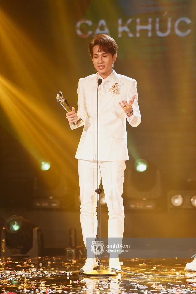 Jack từng bị nói đu style Sơn Tùng, giờ Kay Trần lại mang tiếng học theo Jack-3