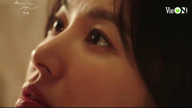 Song Hye Kyo bị chê diễn đơ và phát âm tiếng Pháp vụng về-4