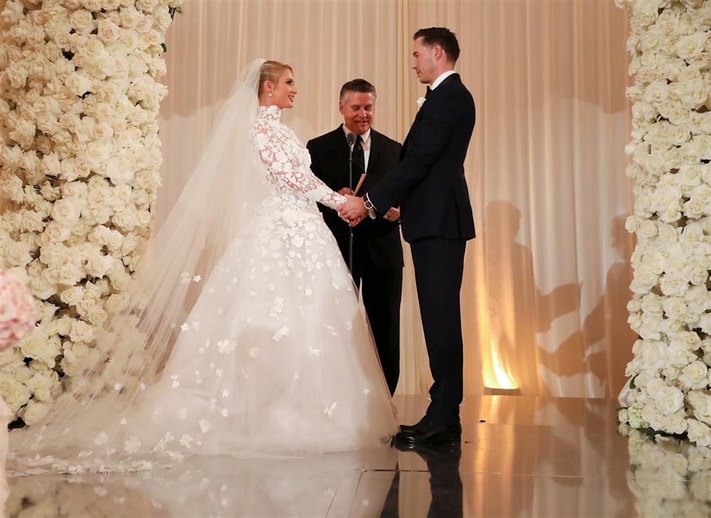 Khoảnh khắc đáng nhớ trong lễ cưới Paris Hilton-1