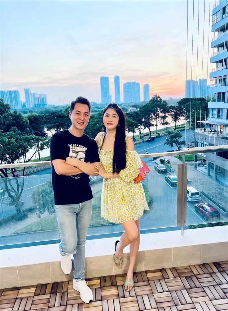 Kỷ niệm 8 năm cưới, Đăng Khôi tặng nhà khủng làm vợ ngơ ngác-1