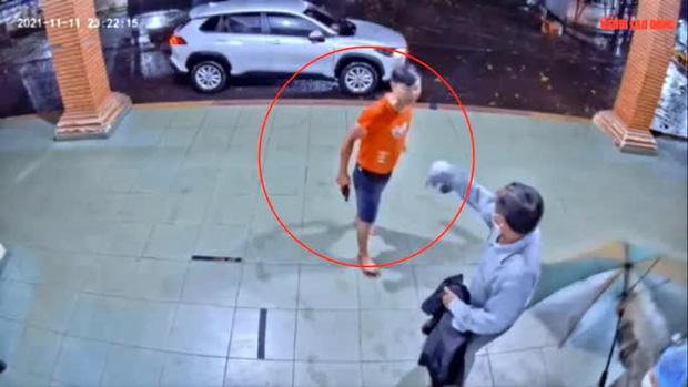 Đình chỉ công tác cán bộ công an dùng súng đe dọa nhân viên y tế-2