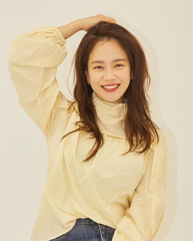 Mợ ngố Song Ji Hyo gây sốc khi cắt tóc ngắn lởm chởm-6