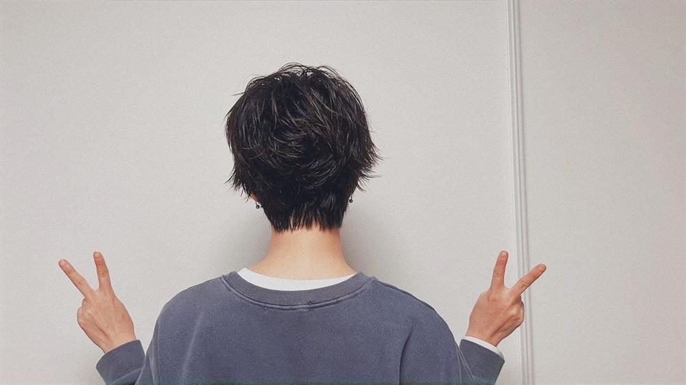 Mợ ngố Song Ji Hyo gây sốc khi cắt tóc ngắn lởm chởm-4