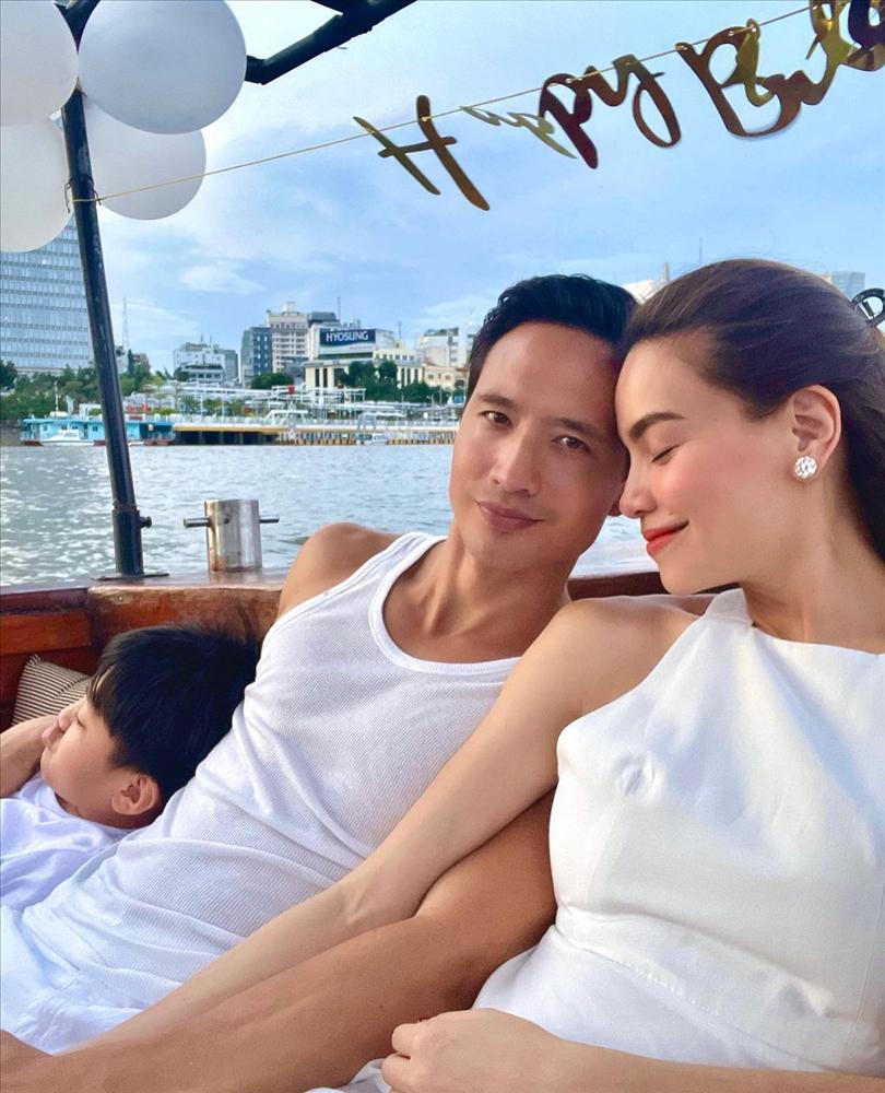 Kim Lý mặc áo 3 lỗ trong tiệc sinh nhật, fan trêu: Không cởi trần nữa à?-4