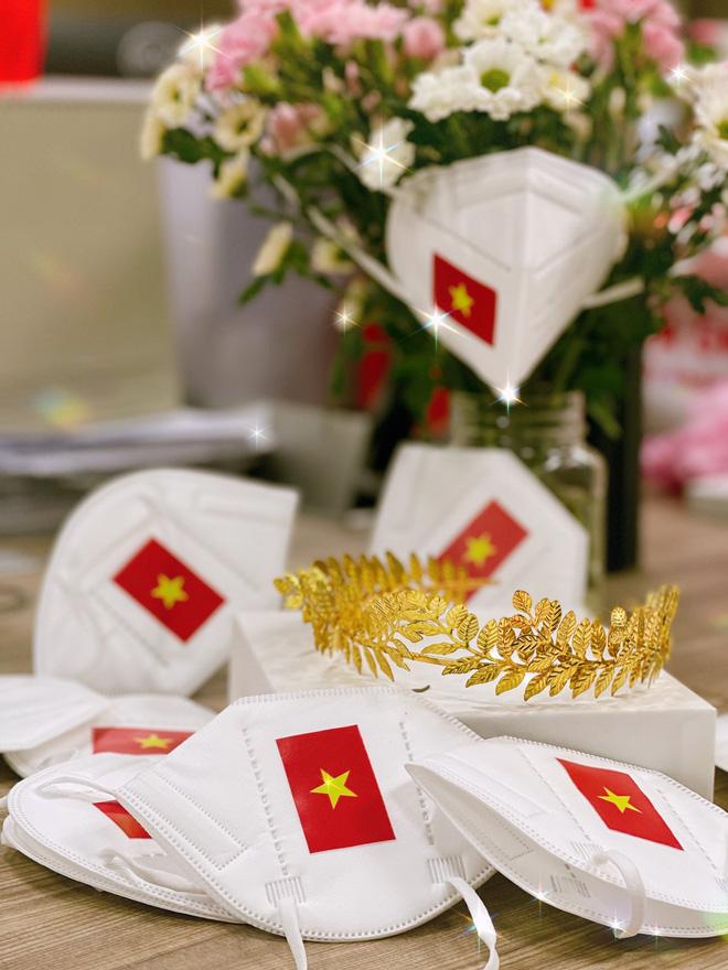 Ngắm cận vòng nguyệt quế dành cho Quán quân Olympia 2021-3