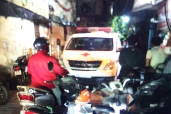 Nghi phạm đâm chết hàng xóm ở Hà Nội ra đầu thú