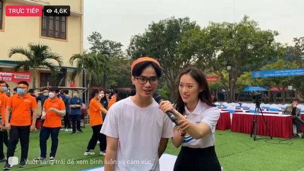 MC Khánh Vy bị chụp lén khi dẫn Olympia, có xinh như trên phây?-1