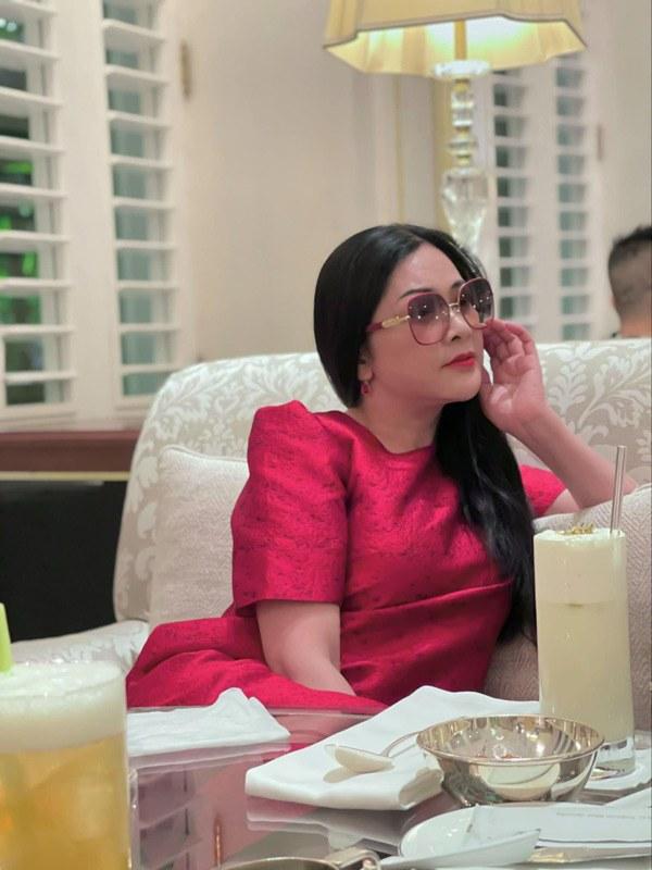 Hiếm ai U60 được như Như Quỳnh, dù tăng cân vẫn thanh thoát-4