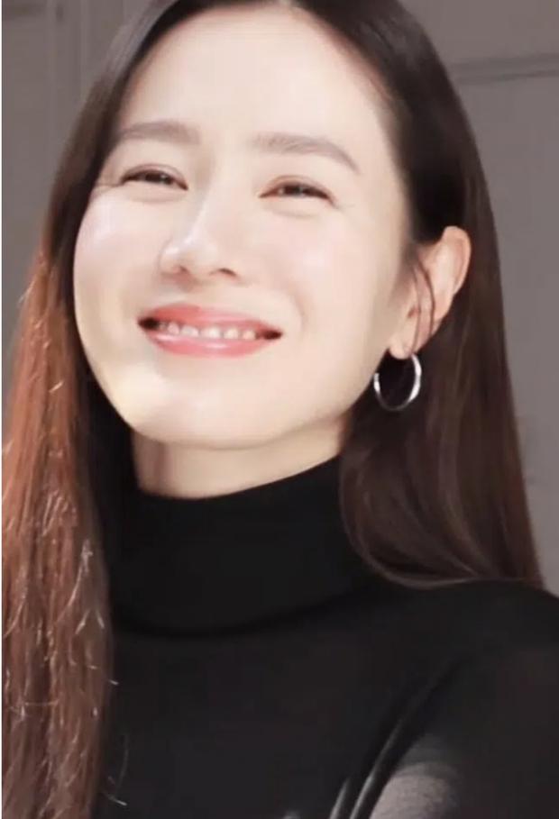 Hội nữ thần Kbiz khi thiếu photoshop, Kim Tae Hee làm fans giật mình-1