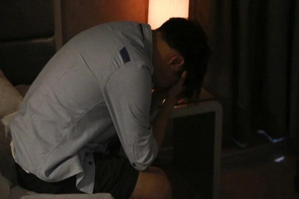 Khi bạn sở hữu ông chồng yếu đuối nhưng lại thích tấu hài-8