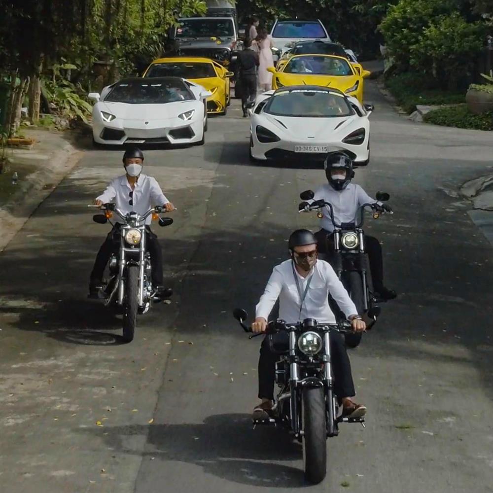 Cô dâu Đông Khuê đeo nhẫn kim cương, nhan sắc cực okela-2