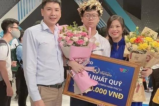 Mẹ Á quân Olympia 2021: Tiếc một điều trong trận chung kết