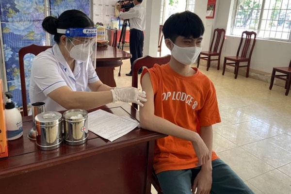 Hải Dương: Test nhanh cho khoảng 500 học sinh, phát hiện 32 em dương tính-1