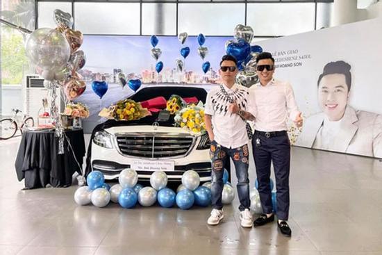 Những bí mật phía sau hotboy cưỡi Merc