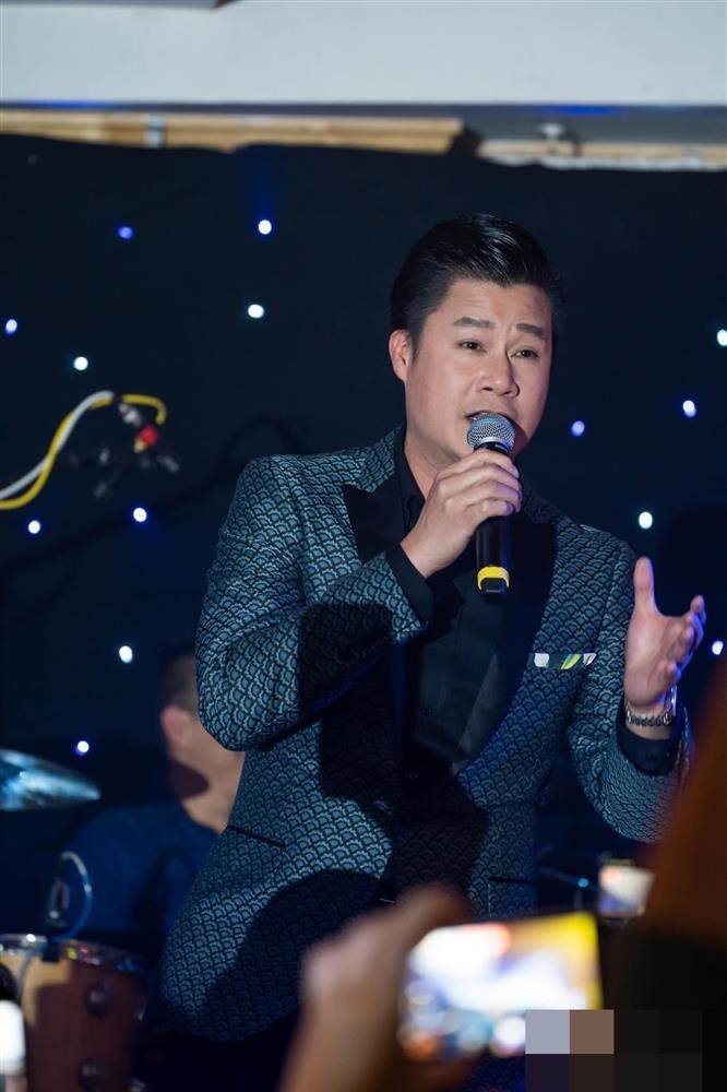 Quang Dũng sắm lại toàn bộ quần áo sau khi chạm mốc 70kg-1