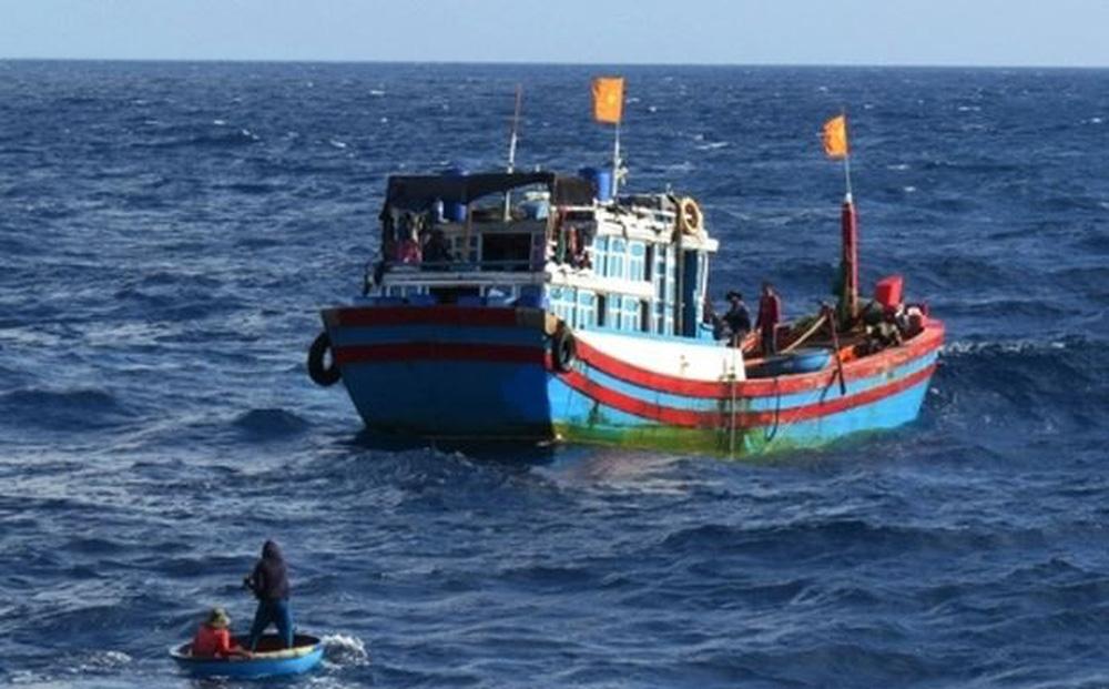 3 ngư dân ở Hải Phòng bị truy sát dã man ngay trên biển-2