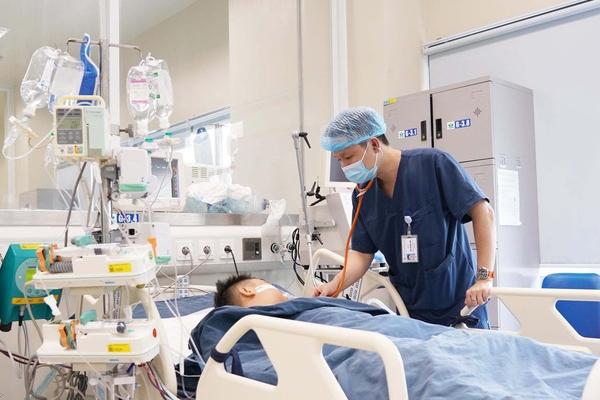 Người đàn ông 60 tuổi trồng hơn 200 cây thuốc phiện trong nhà chữa bệnh-2