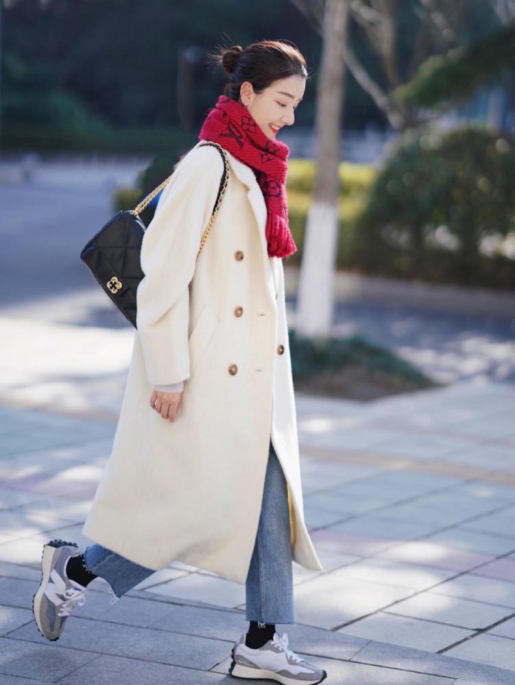 5 màu áo trench coat siêu hot không thể bỏ lỡ trong mùa lạnh-6