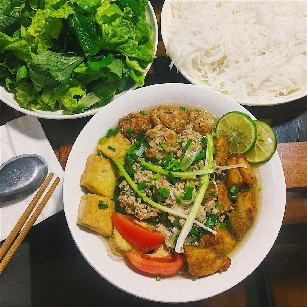 Đã mắt ngon miệng series bún của genZ đảm đang có số má-9