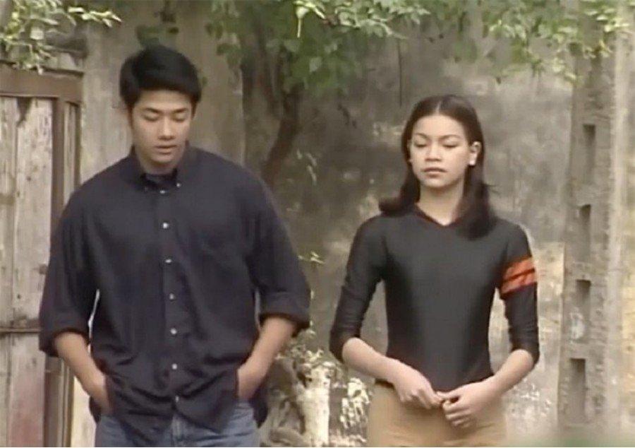 Hà Hồ trong Hoa Cỏ May với cặp chân mày lá liễu hot một thời-3