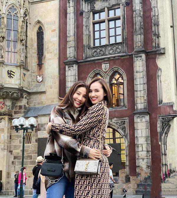 Hội chị em ghét cay ghét đắng trên phim, thân thiết ngoài đời-8