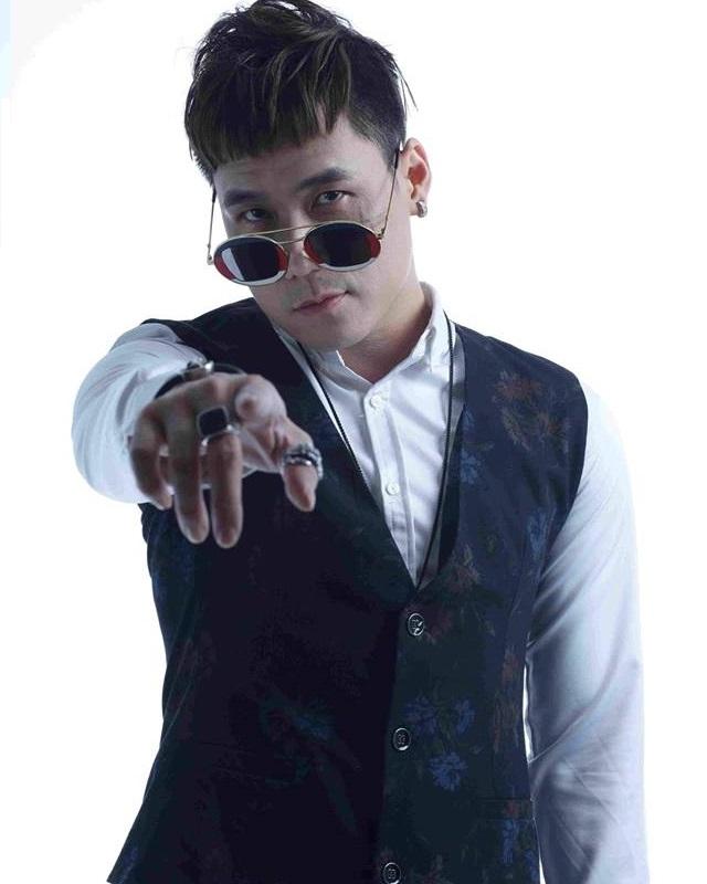 Khánh Phương gào hát 8 tiếng/ngày, bố mẹ tưởng con tâm thần-1