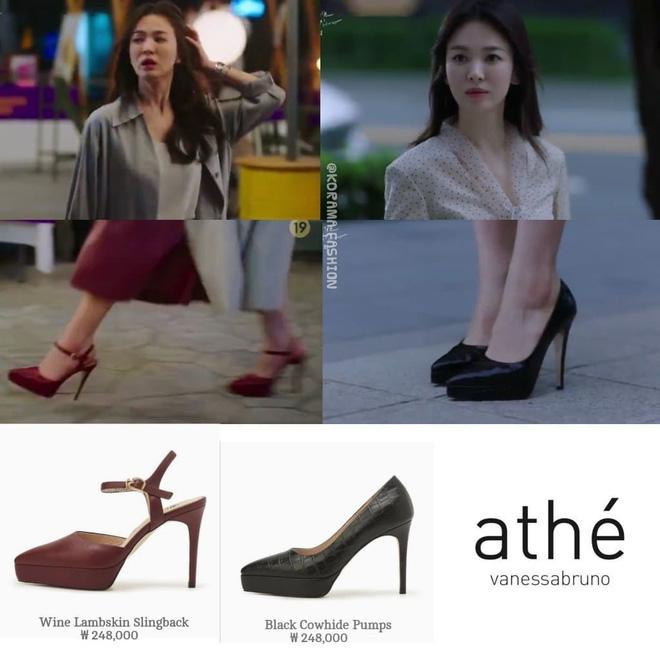 ... Và BST sandal và boot athé với mức giá nhẹ nhàng khoảng 6,6 triệu đồng/đôi