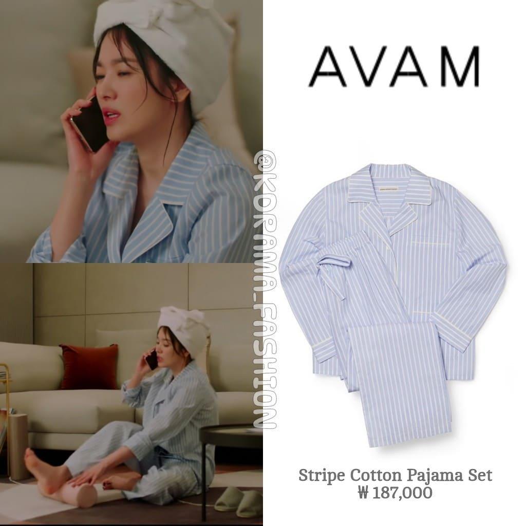 Mãi mới đến cảnh cô nàng được bung xoã ở nhà riêng, nhìn set pijama sọc xanh trắng trông cũng đơn giản, bỏ ra 3,5 triệu đồng là bạn đã có thể cheap moment với Song Hye Kyo