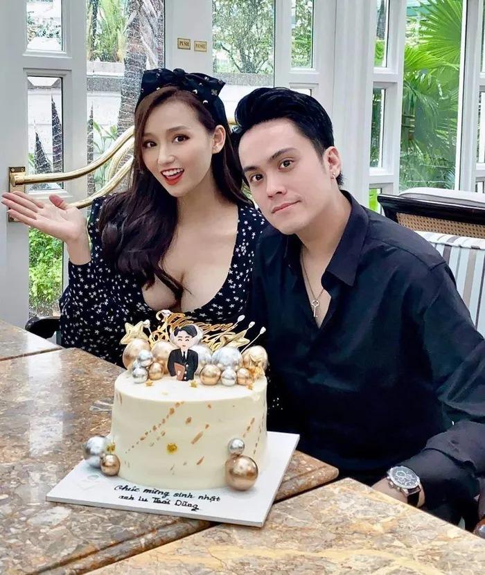 Lã Thanh Huyền chăm khoe vòng 1 phồn thực sau nghi án dao kéo-7