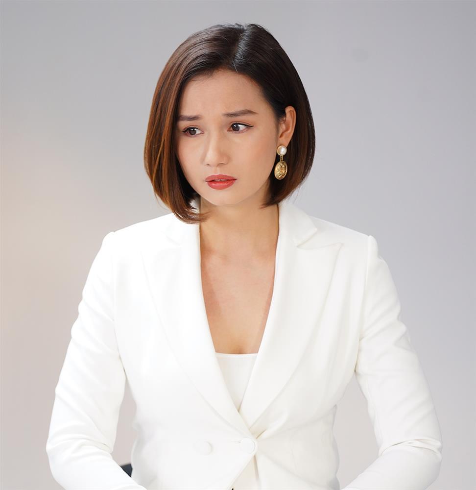 Lã Thanh Huyền sửa ảnh khiến cơ thể biến dạng không nhận ra-6