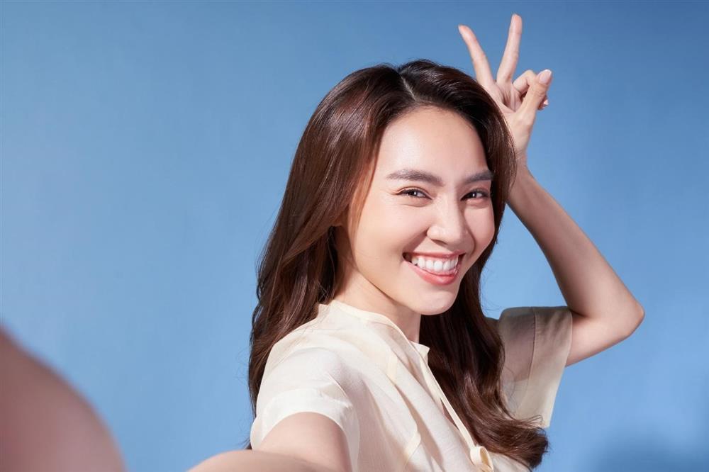 Ninh Dương Lan Ngọc hút mọi ánh nhìn trong bộ ảnh selfie mới-2