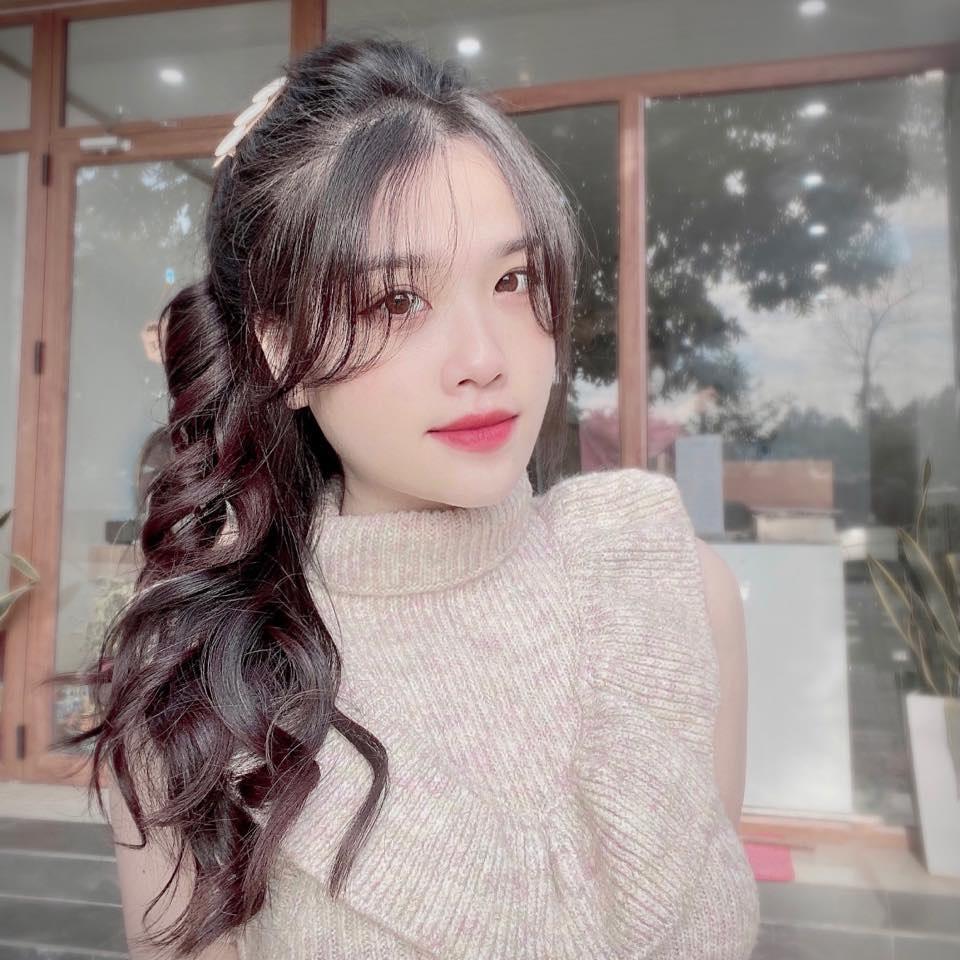 Cô chủ tiệm nail có người mới sau 2 năm chia tay Quang Hải-1