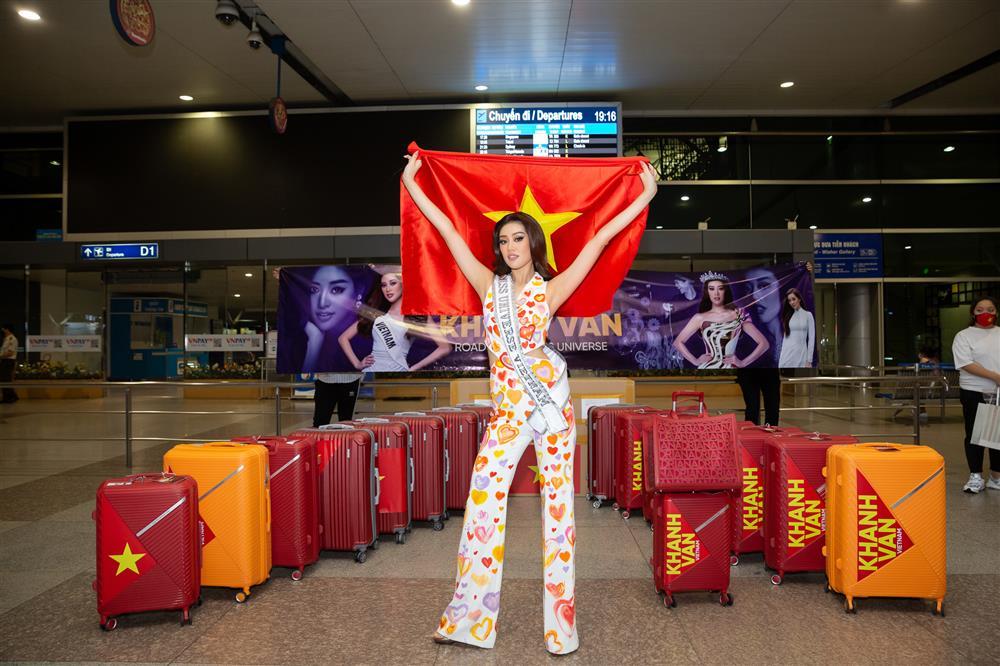 Hoa hậu Việt vác hành lý đi thi: Người cần 200kg, cô 5 vali là đủ-17