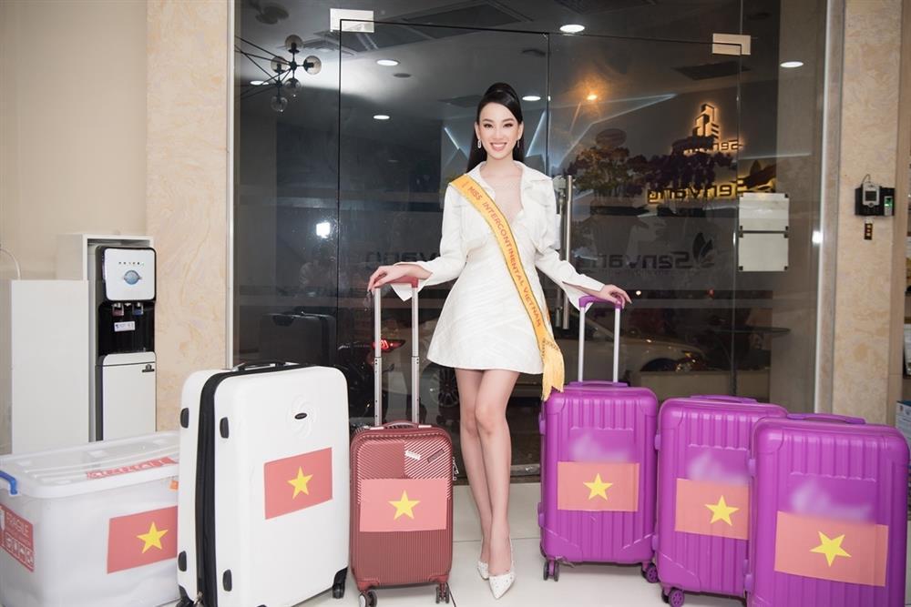 Hoa hậu Việt vác hành lý đi thi: Người cần 200kg, cô 5 vali là đủ-3