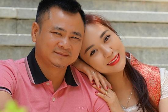 Tự Long đáp trả cao tay khi bị soi mói '2 đời vợ'