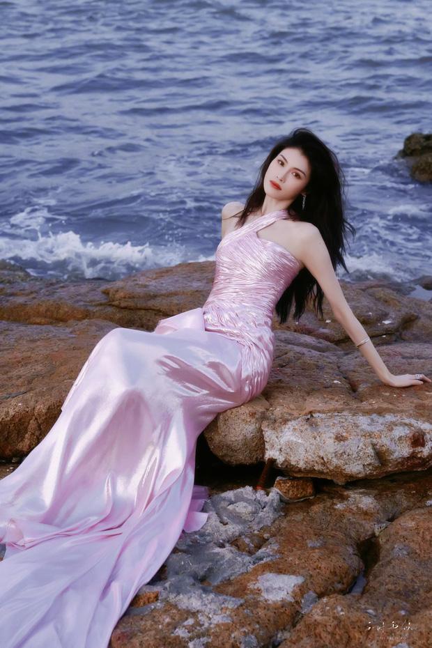 Siêu thảm đỏ GQ: Angela Baby - Nhiệt Ba đọ nét tiên tử đẹp kinh diễm-9