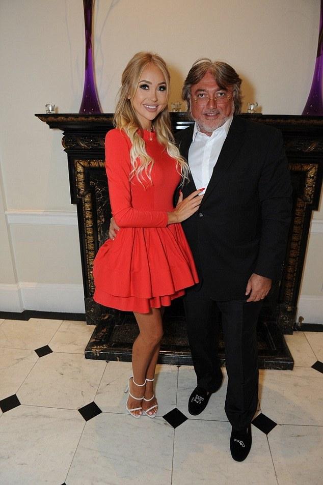 Chịu kiếp chồng chung, Lọ Lem phản đòn tỷ phú không kịp trở tay!-3