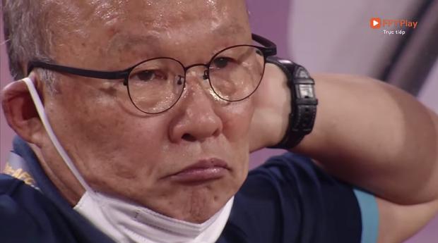 Phản ứng cực thương của thầy Park sau 6 trận thua liên tiếp-1