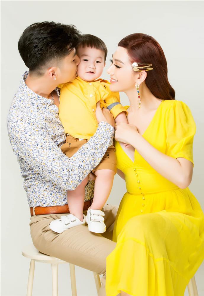 Chồng trẻ Lâm Khánh Chi bị mỉa mai lấy vợ già chuyển giới-7