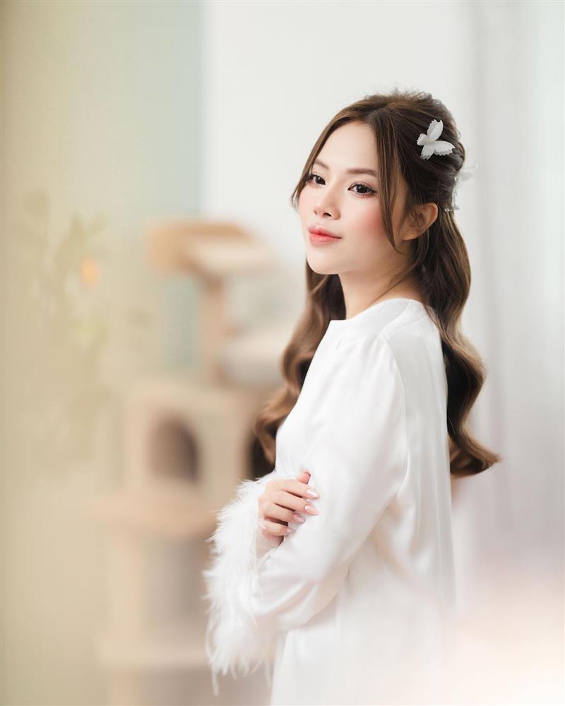 Cô dâu Tống Đông Khuê xả ảnh đính hôn, lộ tủ đồ chuẩn rich kid-3