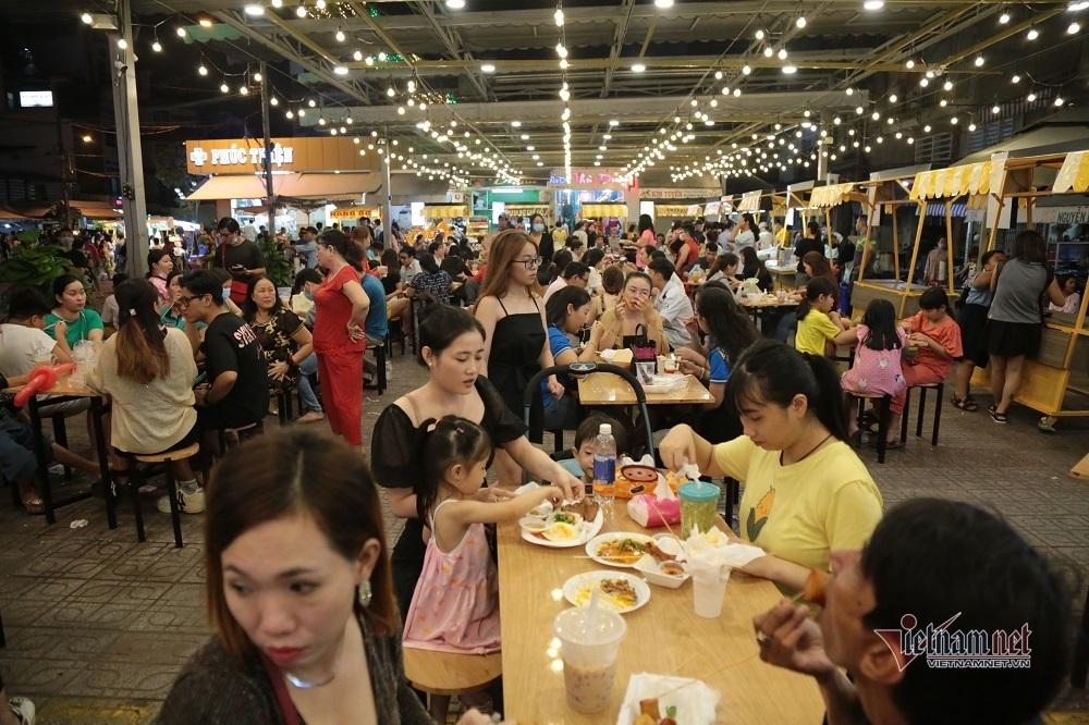 TP.HCM cho quán ăn uống hoạt động đến 22h, bán rượu bia phải có điều kiện-1