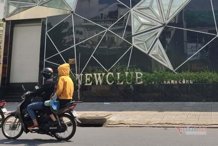 TP.HCM cho quán ăn uống hoạt động đến 22h, bán rượu bia phải có điều kiện-2