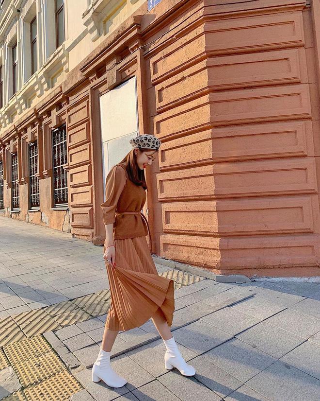 1.001 kiểu phối đồ với áo len&nbsp;gile mùa đông cực Hàn Quốc-4