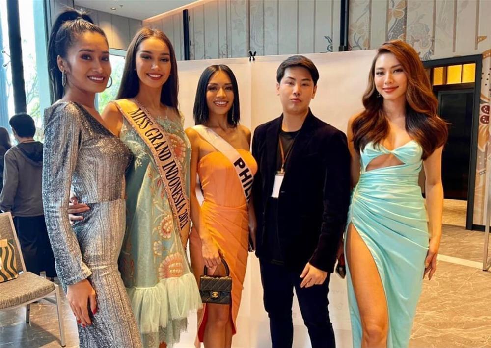 Nhanh như chớp, Thùy Tiên có ảnh với chủ tịch Miss Grand-7