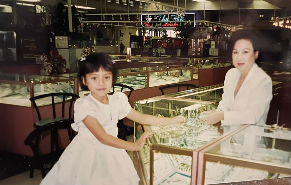 Mẹ ruột Trizzie Phương Trinh viết tâm thư gửi Phi Nhung-2