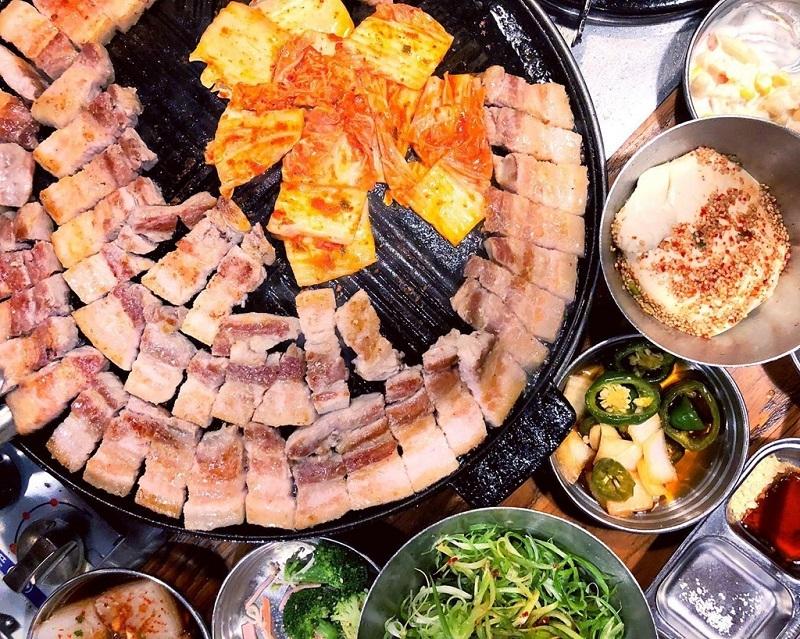 Những kiểu ăn tối nhiều người thích dù âm thầm giết cơ thể-1