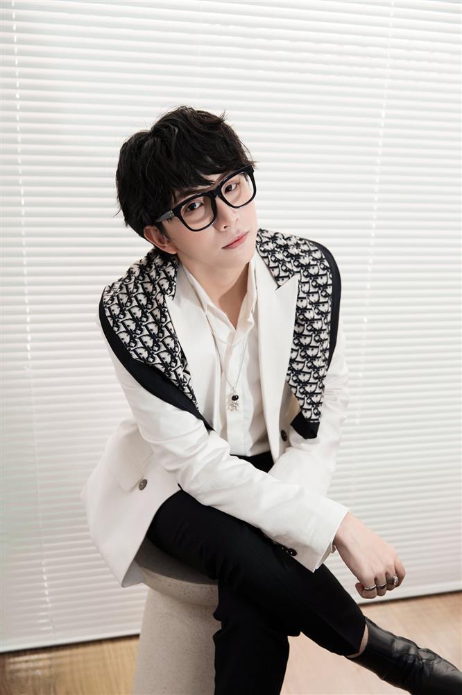 Tùng Maru vướng nghi vấn thẩm mỹ vì gương mặt soái ca nhưng đại trà-8