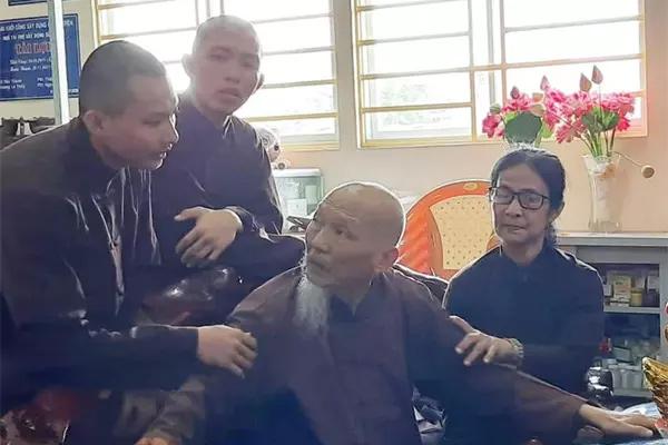 Tịnh thất không cho mẹ ruột trẻ đến thăm trong 10 năm, luật sư nói gì?-2