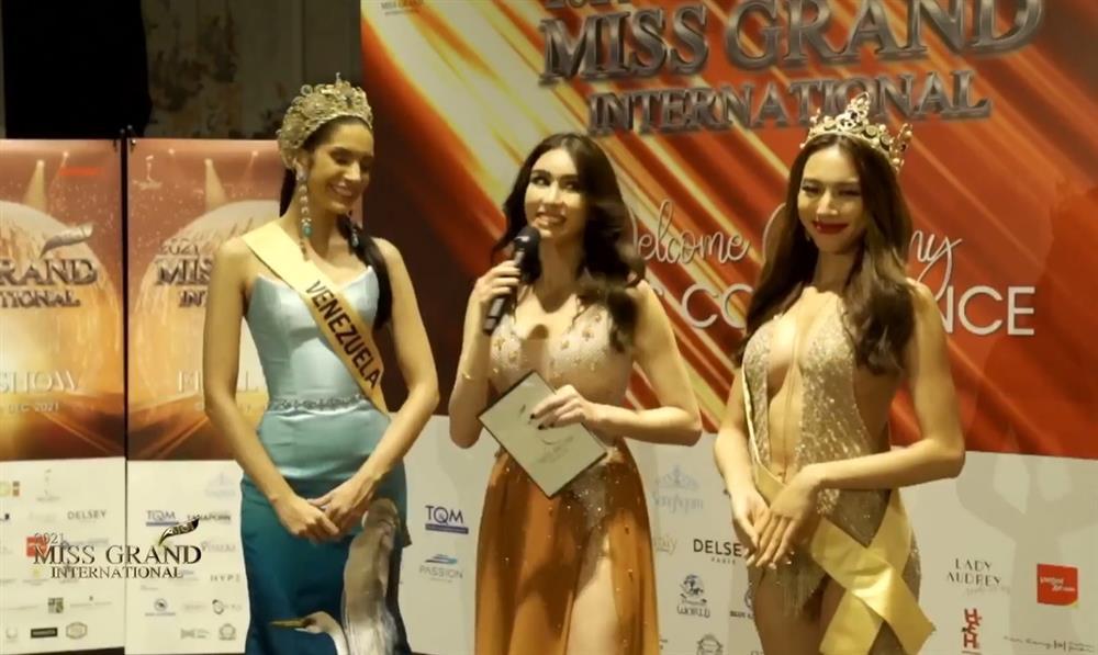 SỐC: Thùy Tiên mặc váy ngắn hở như Can Lộ Lộ tại Miss Grand-5